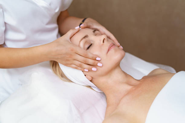 Revitalize Sua Beleza com Preenchimento de Botox: Suavize Rugas e Realce sua Expressão Natural